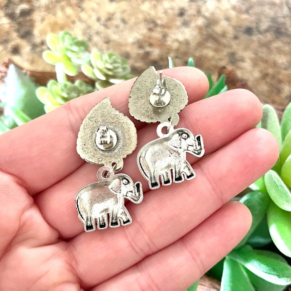 Silver Leaf Elephant Earrings - Picture 4 of 4